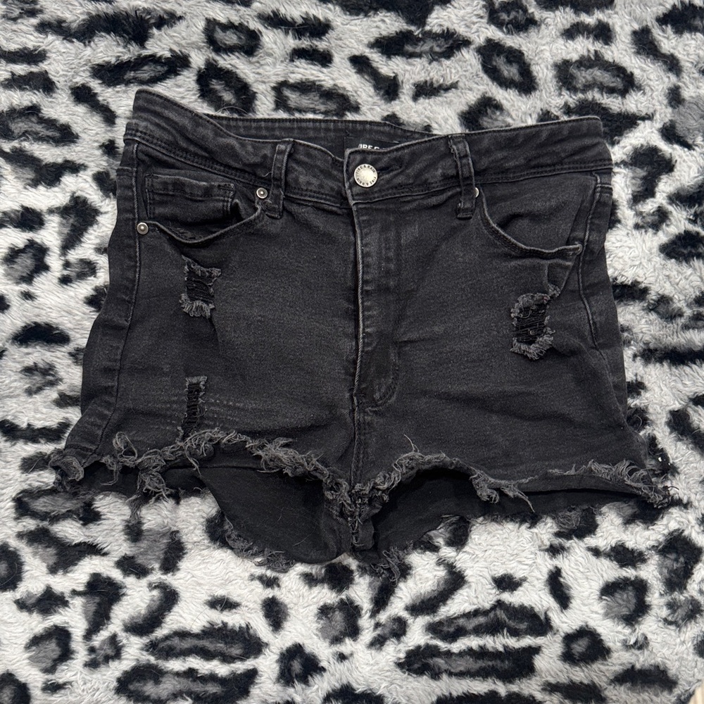 Fire & Rain Stylish Black Distressed Denim Shorts